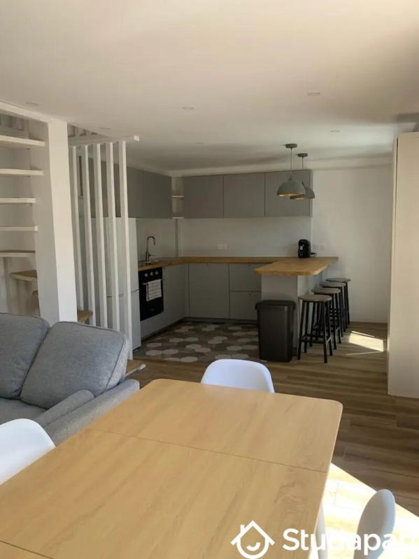 Chambre - 12 m² - 1 pièce