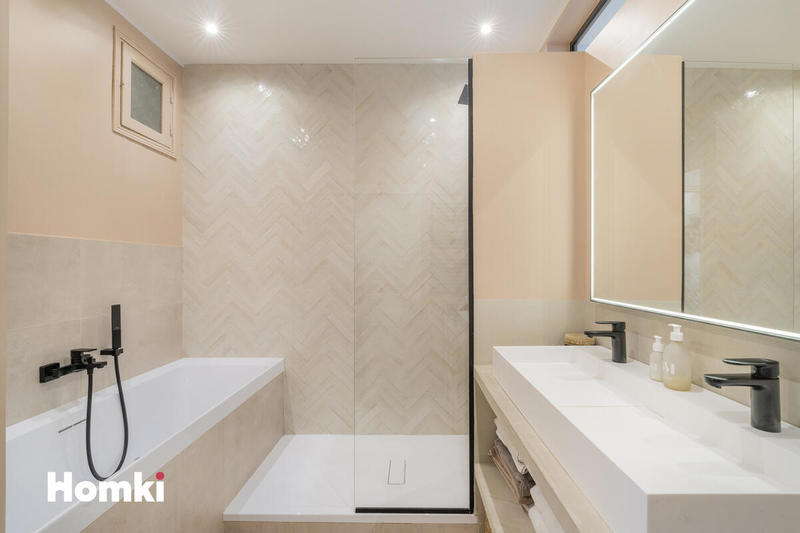 Appartement - 81 m² - 3 pièces