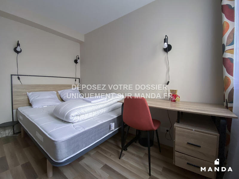 Chambre - 9 m² - 4 pièces