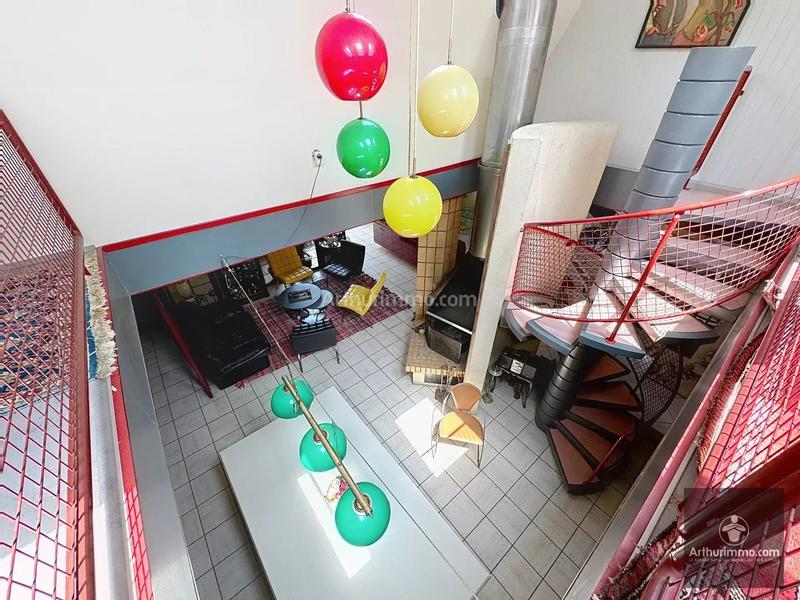 Maison - 308 m² - 8 pièces