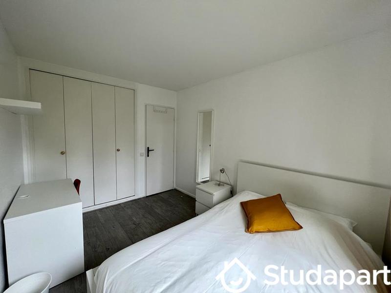 Chambre - 11 m² - 1 pièce