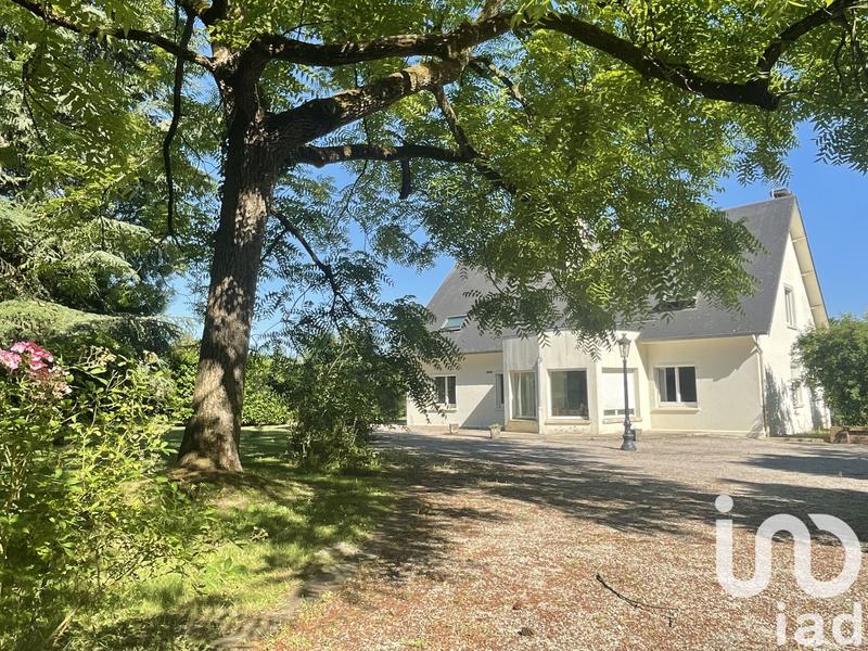 Maison - 257 m² - 12 pièces