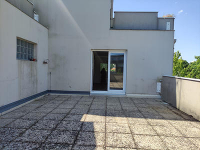 Appartement - 92 m² - 4 pièces