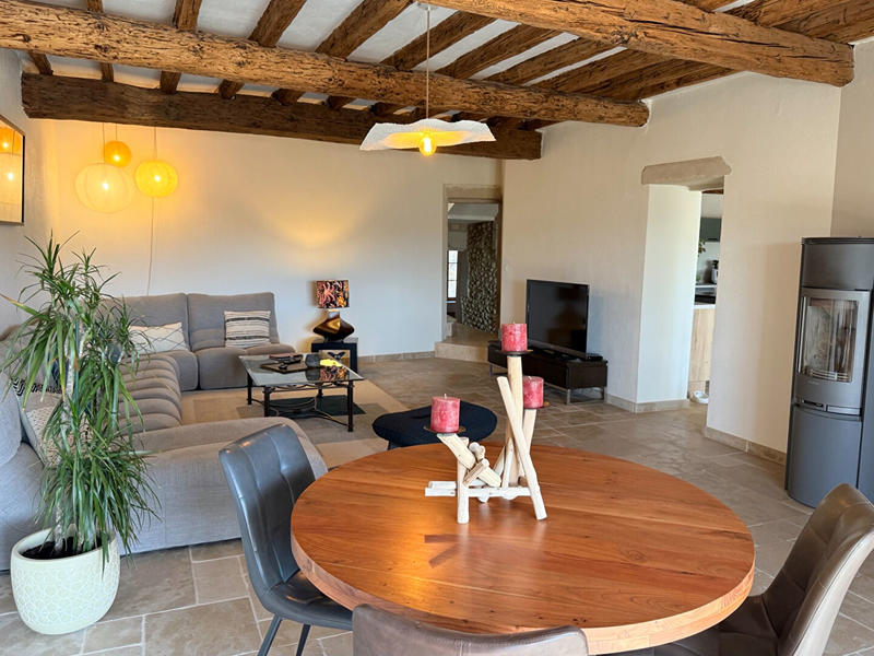 Maison - 238 m² - 9 pièces