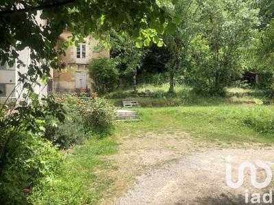 Maison - 205 m² - 9 pièces