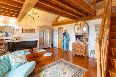 Maison - 296 m² - 9 pièces