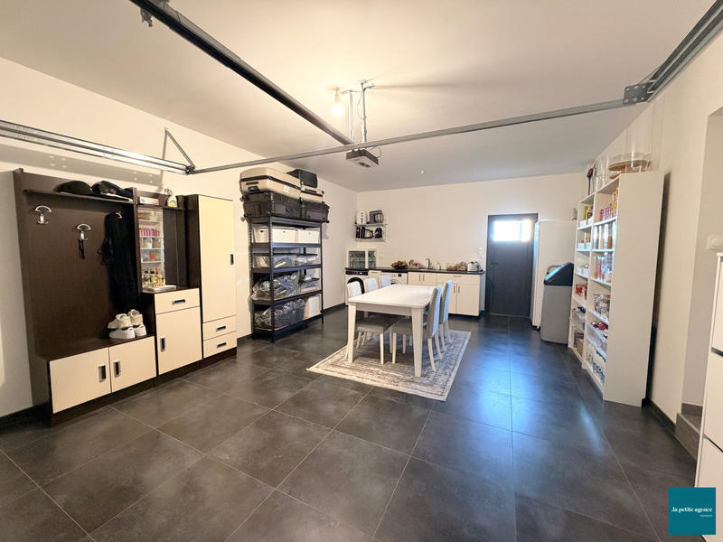 Maison traditionnelle - 130 m² - 7 pièces