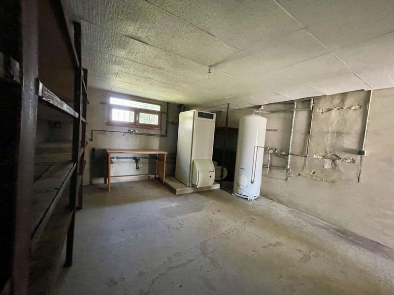 Maison - 228 m² - 8 pièces