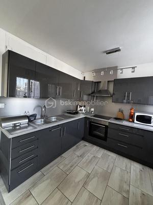 Appartement - 92 m² - 4 pièces