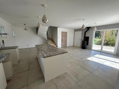 Maison - 109 m² - 5 pièces