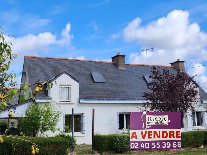 Maison - 120 m² - 8 pièces