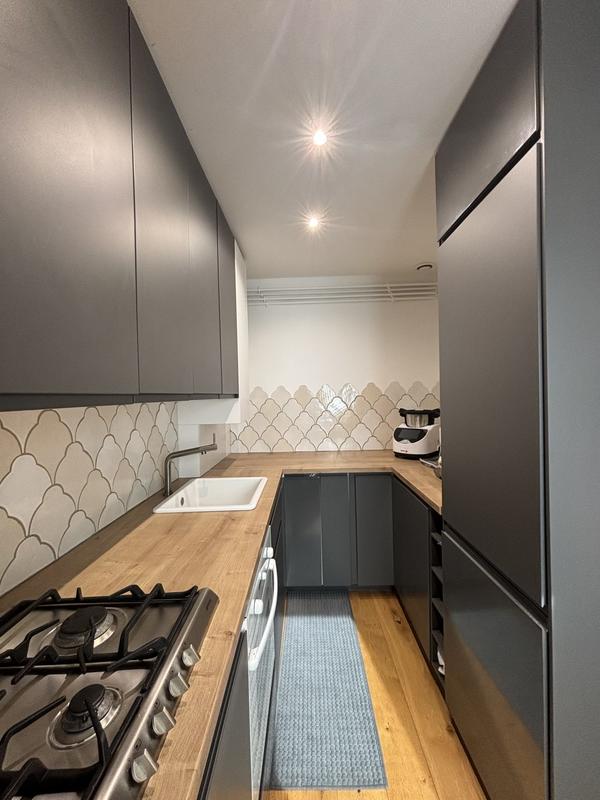 Appartement - 100 m² - 5 pièces