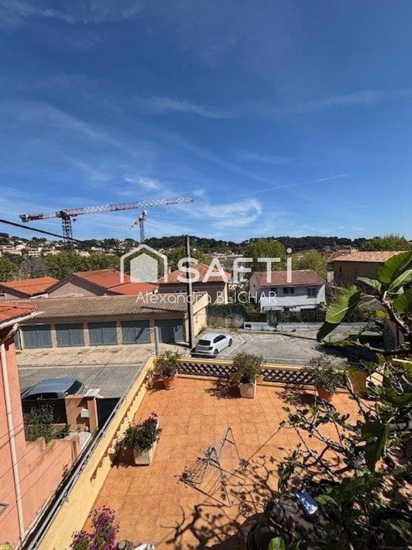 Maison - 104 m² - 4 pièces