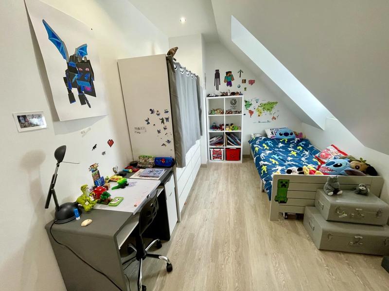 Maison - 153 m² - 8 pièces