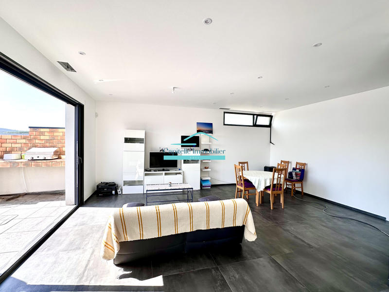 Villa - 225 m² - 6 pièces