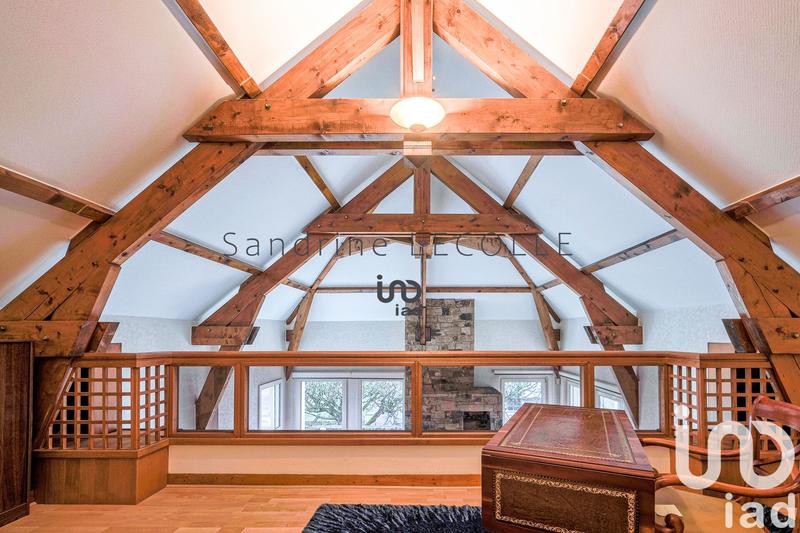 Maison - 448 m² - 9 pièces