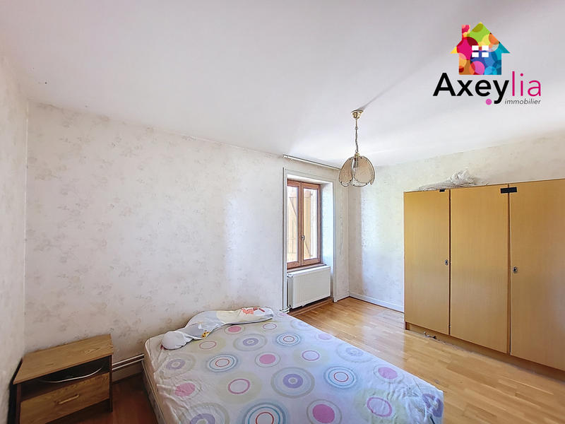 Maison - 280 m² - 10 pièces