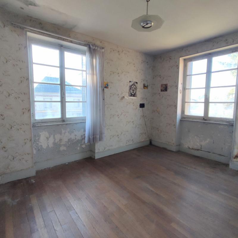 Maison - 111 m² - 6 pièces