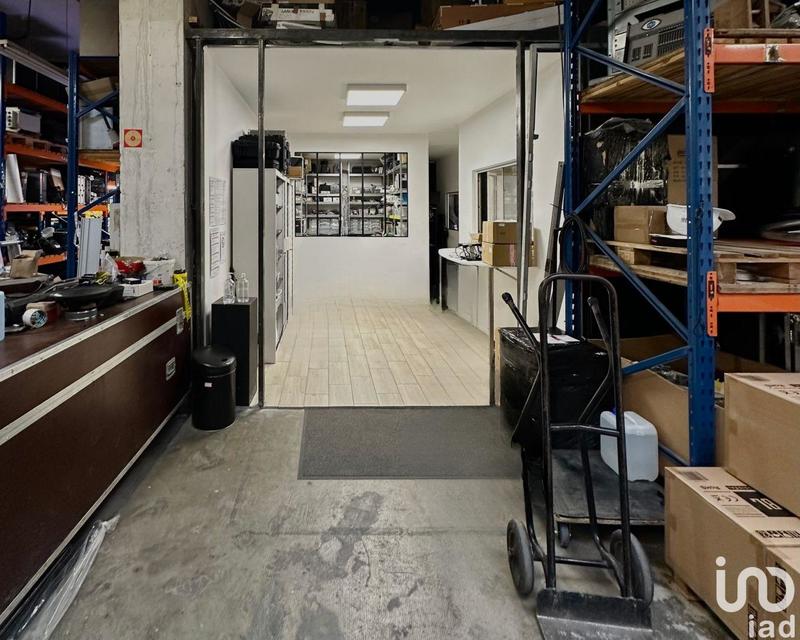 Local commercial - 735 m²