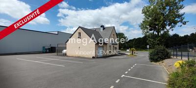 Local commercial - 246 m² - 7 pièces