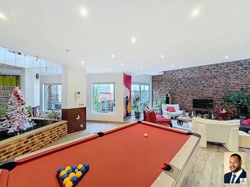 Loft - 460 m² - 8 pièces