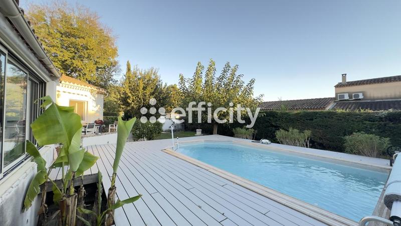 Villa - 190 m² - 6 pièces