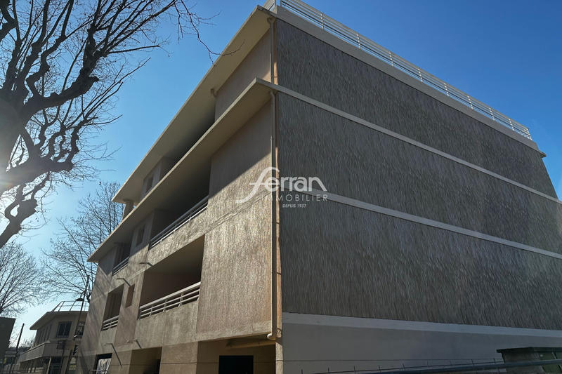 Appartement - 97 m² - 4 pièces