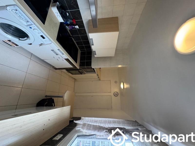 Chambre - 11 m² - 1 pièce