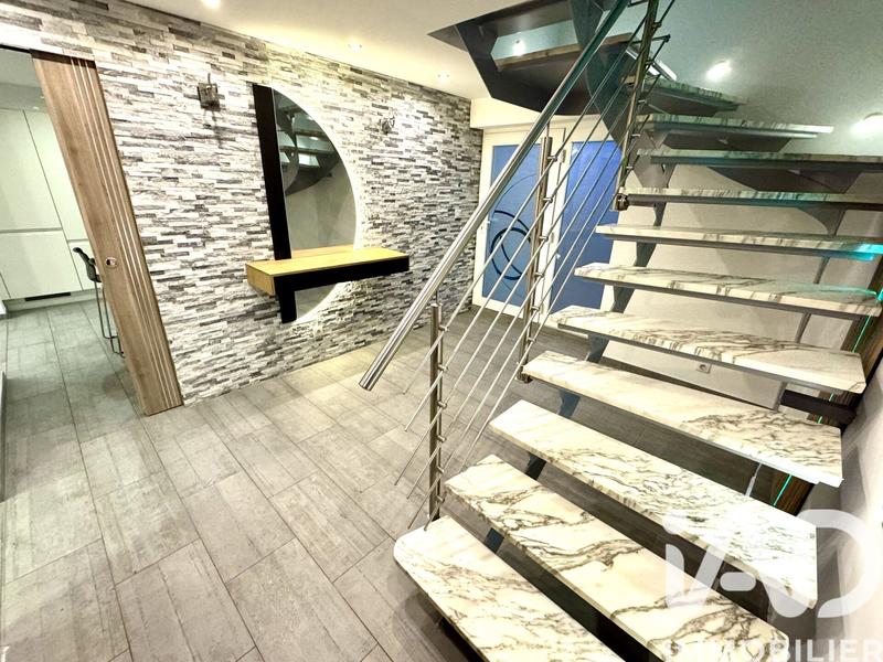 Maison - 162 m² - 6 pièces