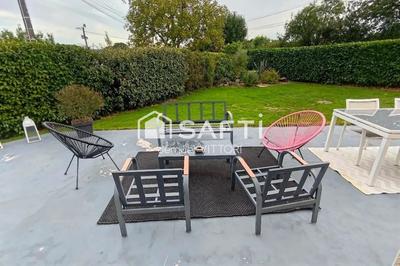 Maison - 179 m² - 8 pièces