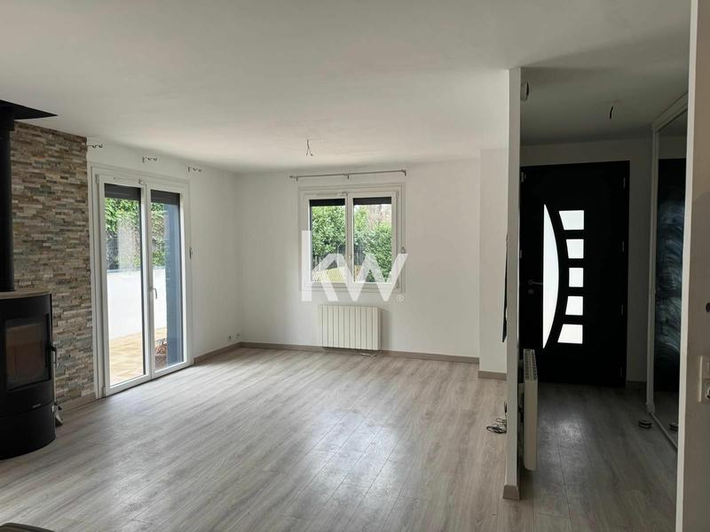 Maison - 200 m² - 8 pièces