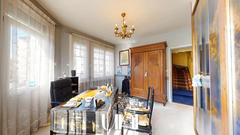 Maison - 172 m² - 7 pièces