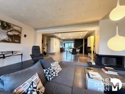 Maison d'architecte - 212 m² - 6 pièces