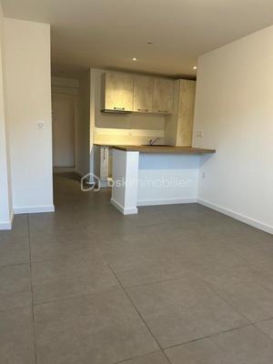 Studio - 28 m² - 1 pièce