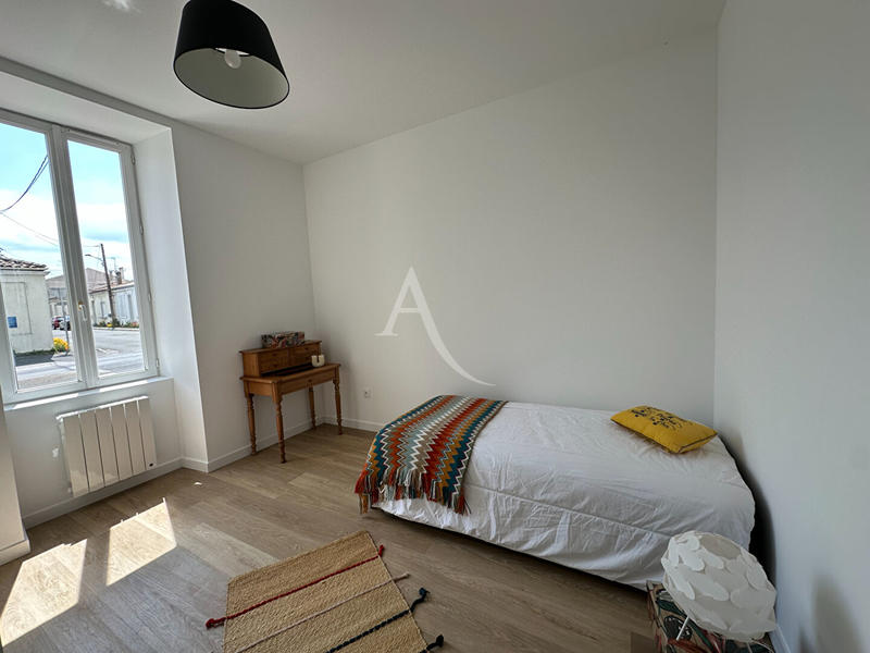 Maison - 96 m² - 4 pièces