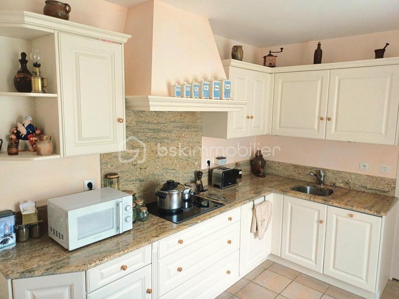 Maison traditionnelle - 155 m² - 6 pièces