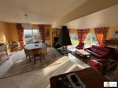 Maison contemporaine - 136 m² - 6 pièces