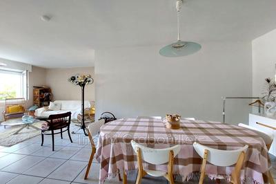 Appartement - 77 m² - 3 pièces