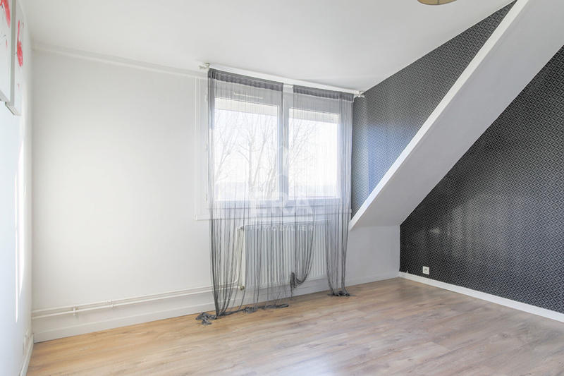 Maison - 123 m² - 7 pièces