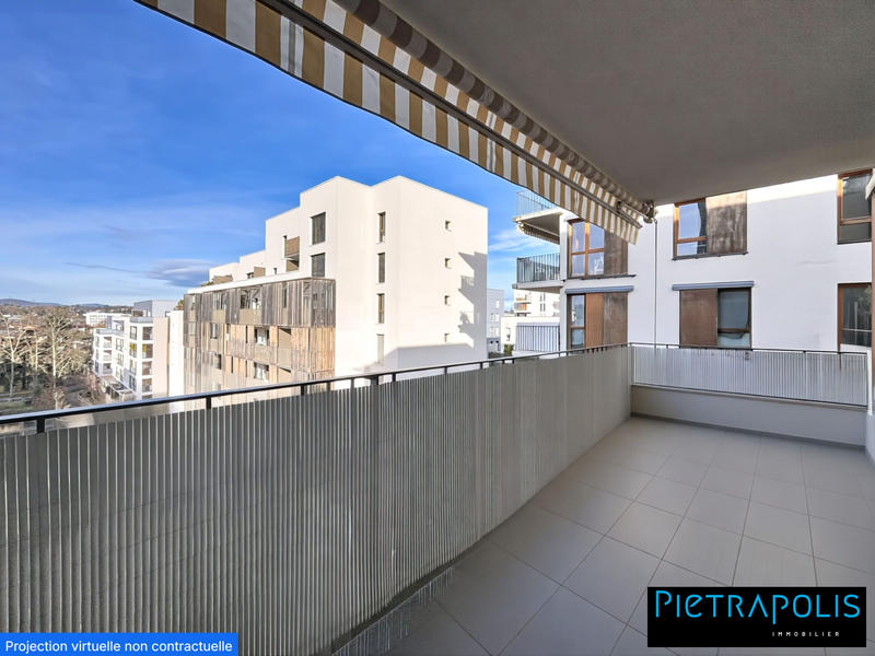 Appartement - 82 m² - 4 pièces