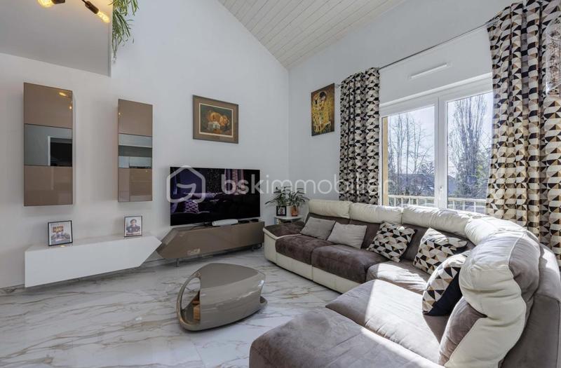 Duplex - 143 m² - 7 pièces