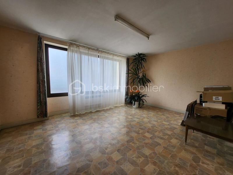 Maison de ville - 260 m² - 9 pièces