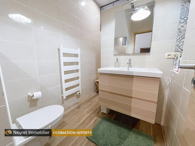 Maison - 267 m² - 6 pièces