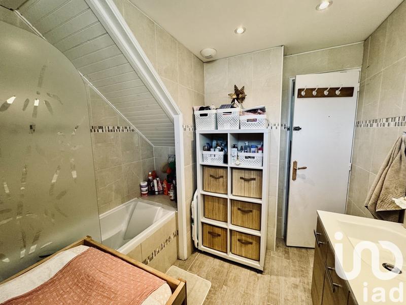 Maison - 98 m² - 6 pièces