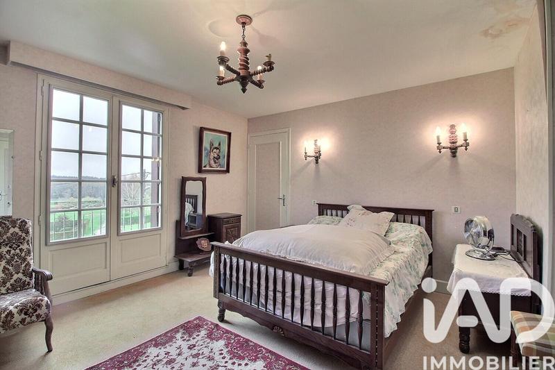 Maison - 162 m² - 11 pièces