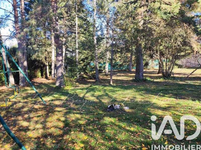 Maison - 200 m² - 7 pièces