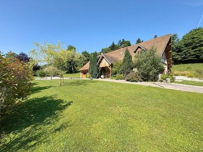 Local commercial - 245 m² - 10 pièces