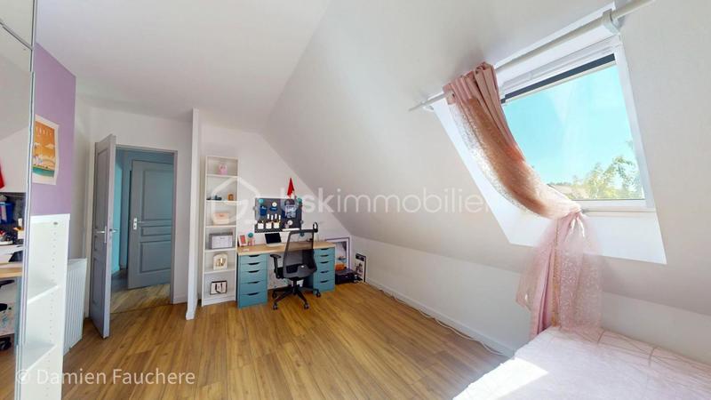 Maison - 157 m² - 6 pièces