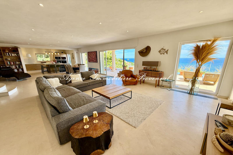 Villa - 200 m² - 5 pièces