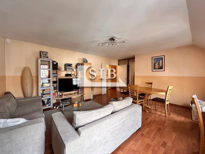 Appartement - 86 m² - 4 pièces